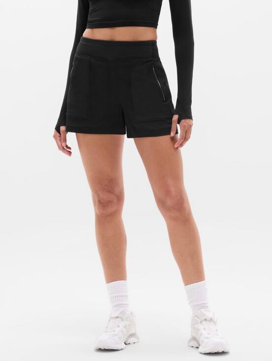 Athleta Pants - Athleta Trekkie North Mid Rise Short in Black - Size: 10